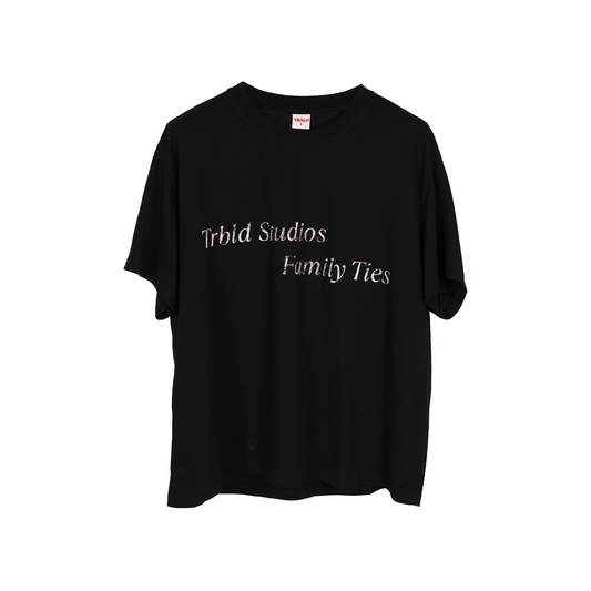 FAMILY TIES TEE